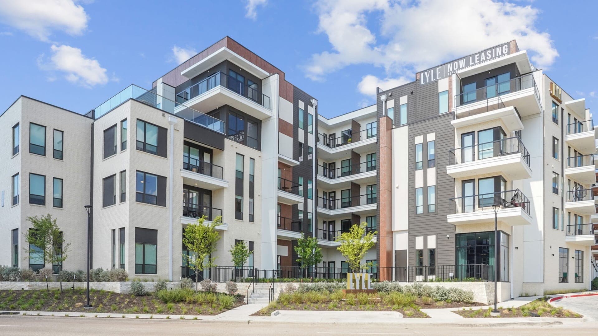 Apartments & Condos